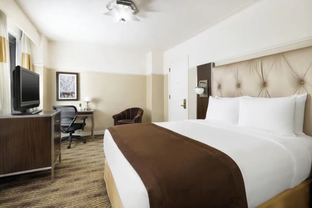 NEW YORKER BY LOTTE HOTELS-Metro Room, 1 Queen Bed-2