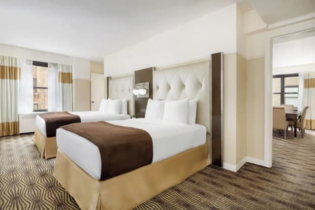 NEW YORKER BY LOTTE HOTELS-Family Suite-1