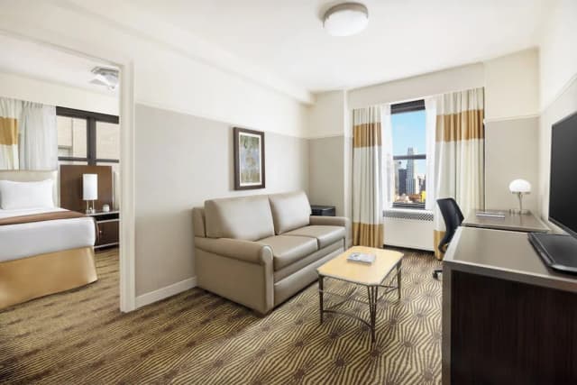 NEW YORKER BY LOTTE HOTELS-Queen Suite-4