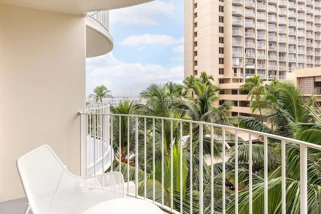 ヒルトン バケーション クラブ ザ モダン ホノルル-ルーム クイーンベッド 1 台 シティビュー (Roll-In Shower, Balcony)-5