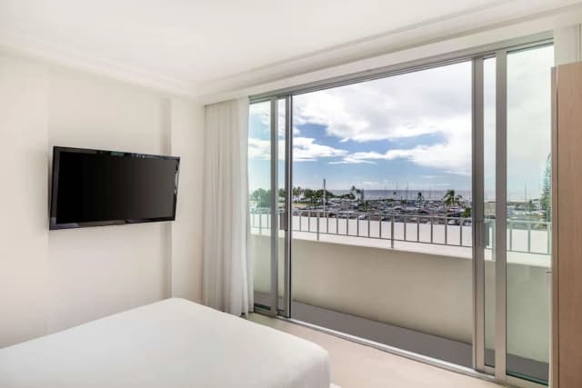 Hilton Vacation Club The Modern Honolulu-客房, 1 间卧室 (Roll-In Shower, Oceanfront)-7
