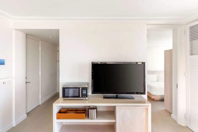 Hilton Vacation Club The Modern Honolulu-客房, 1 间卧室 (Roll-In Shower, Oceanfront)-4