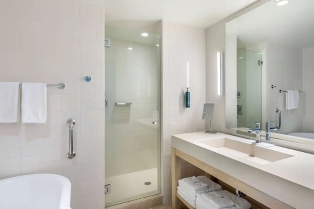 ヒルトン バケーション クラブ ザ モダン ホノルル-プレミア スイート 1 ベッドルーム 2 バスルーム パーシャル オーシャン ビュー-6