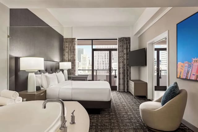 ヒルトン サンフランシスコ フィナンシャル ディストリクト-プレジデンシャル スイート キングベッド 1 台 バルコニー シティビュー-3