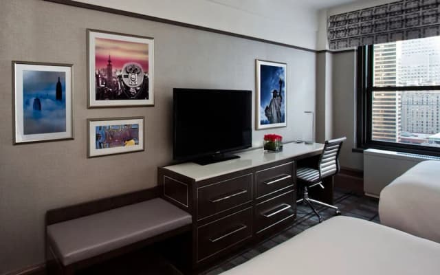 Park Central Hotel New York-Deluxe Room, 2 Queen Beds-2