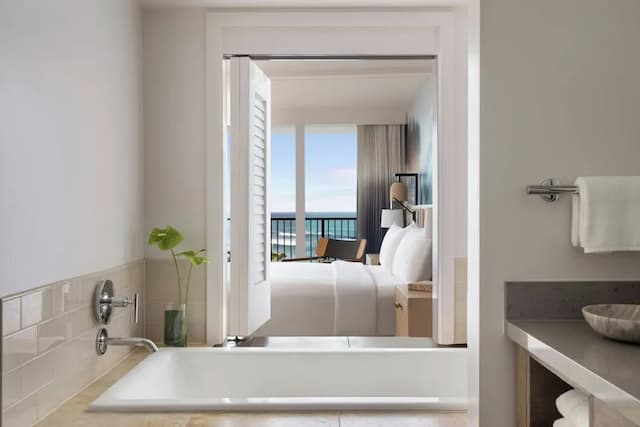 The Ritz-Carlton O‘ahu, Turtle Bay-Club Room, 1 King Bed, Balcony, Oceanfront-7