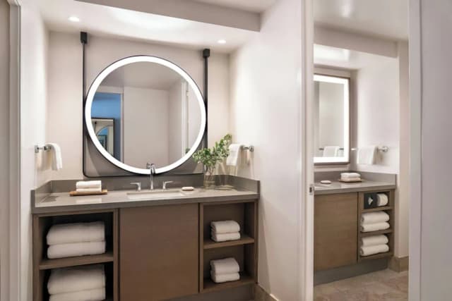 The Ritz-Carlton O‘ahu, Turtle Bay-Room, 1 King Bed with Sofa bed, Lanai-5