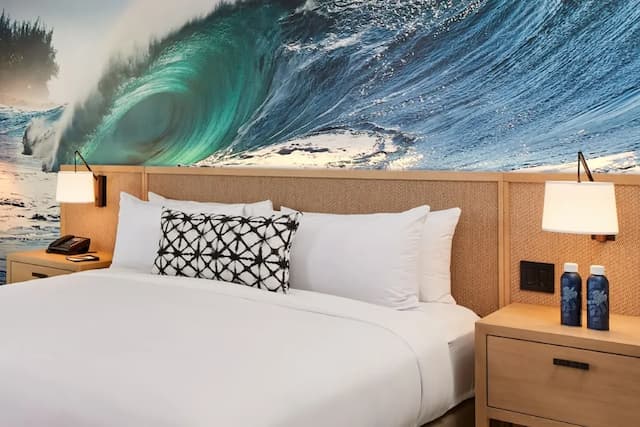 The Ritz-Carlton O‘ahu, Turtle Bay-Premium Room, 1 King Bed (View)-1