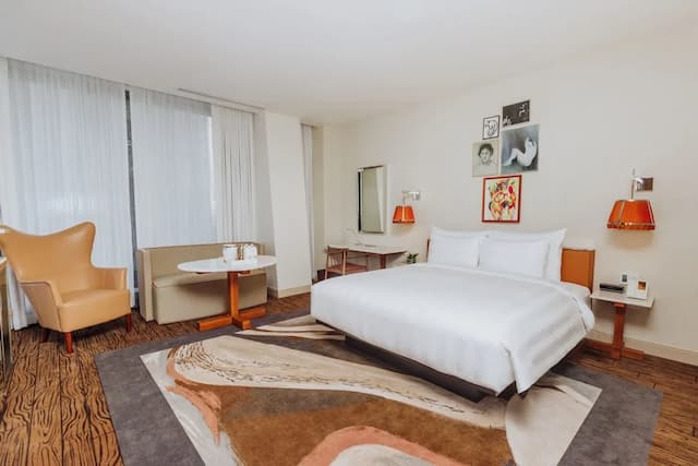 ロッテ ホテル シアトル-ジュニア スイート キングベッド 1 台 車椅子で利用可能なシャワー シティビュー-1