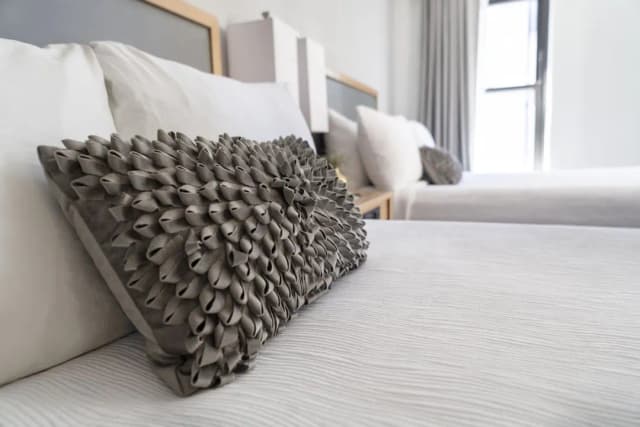 Hotel Saint Clair- Magnificent Mile-Standard Room, 2 Double Beds-3