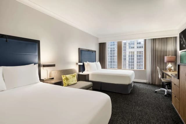 힐튼 모티프 시애틀-룸, 퀸사이즈침대 2개, 욕조 (Mobility & Hearing)-2