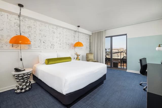 歐文酒店-客房, 1 張特大雙人床, 城市景-1