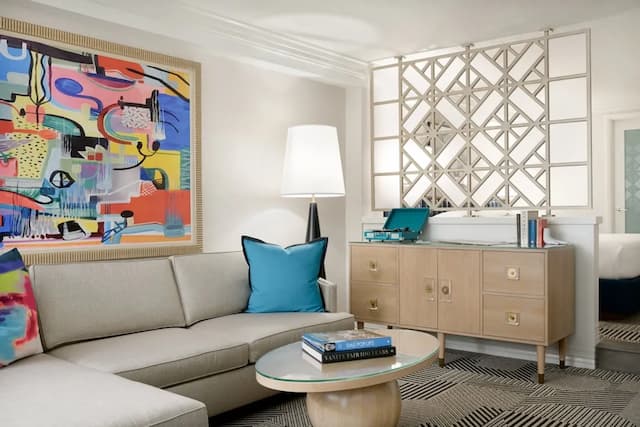 ル パルク アット メルローズ-シグネチャー スイート キングベッド 1 台ソファーベッド付き バルコニー (Top Floor)-4