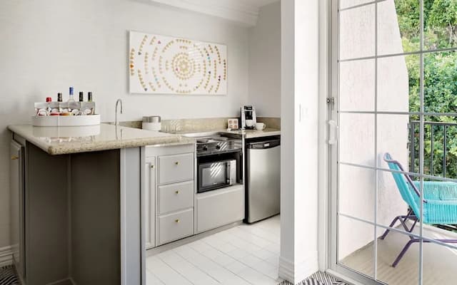 ル パルク アット メルローズ-シグネチャー スイート キングベッド 1 台ソファーベッド付き バルコニー (Top Floor)-10