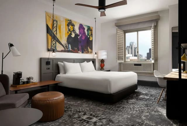 三藩市巴恩斯酒店 (希爾頓啟繽精選酒店)-客房, 1 張特大雙人床, 無障礙 (Mobility, Hearing, Roll-In Shower)-1