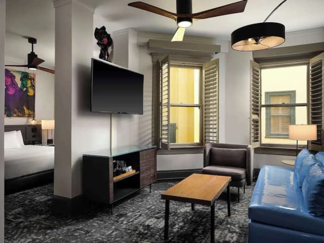 三藩市巴恩斯酒店 (希爾頓啟繽精選酒店)-普通套房, 1 張特大雙人床及 1 張梳化床-1