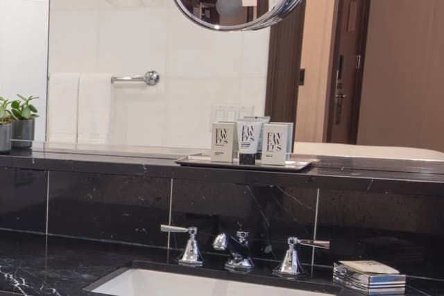 紐約易洛魁飯店-高級客房, 1 張加大雙人床-3