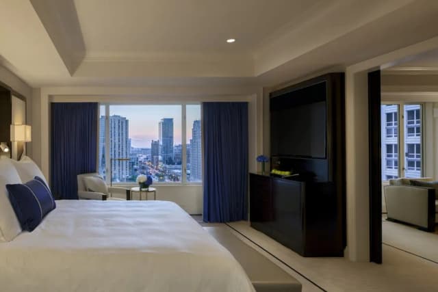 더 페닌슐라 시카고-디럭스 스위트, 킹사이즈침대 1개-2