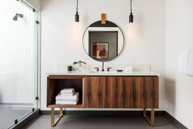 The Alexis Royal Sonesta Hotel Seattle-开间套房, 1 张特大床 (One Bedroom Spa)-11