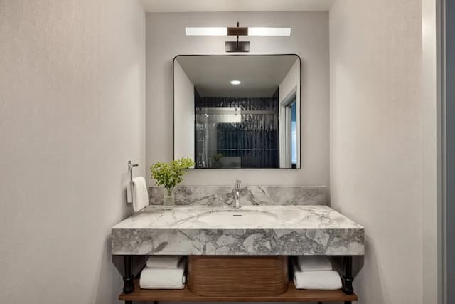 킴프턴 호텔 모나코 시애틀 바이 IHG-스위트 (Monte Carlo)-8