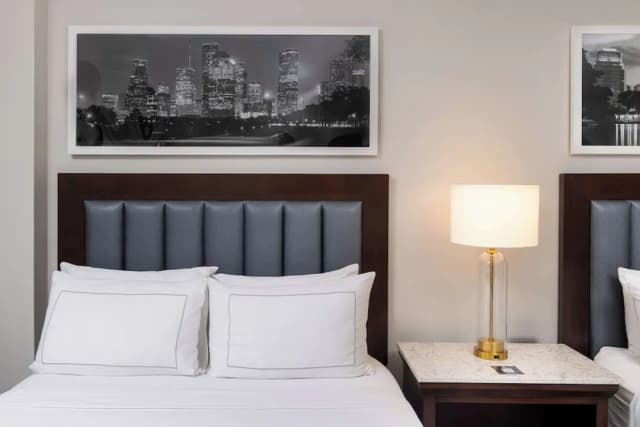 ダブルツリー バイ ヒルトン ヒューストン メディカル センター ホテル & スイーツ-ルーム クイーンベッド 2 台 キッチン-7