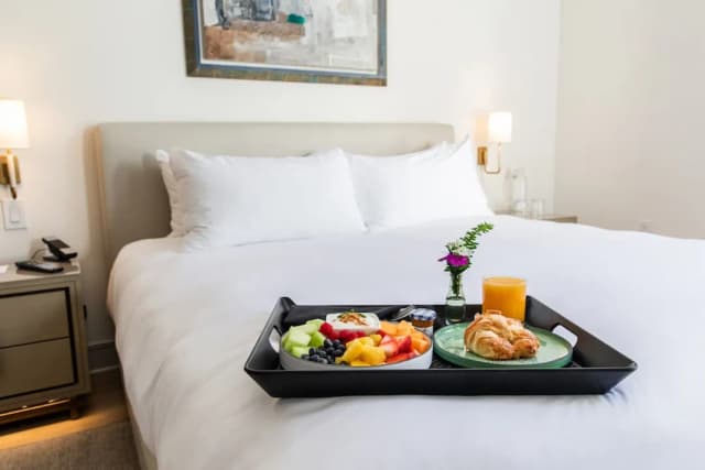 ラ コロン ドール ホテル-スタンダード ルーム キングベッド 1 台 パティオ タワー-5