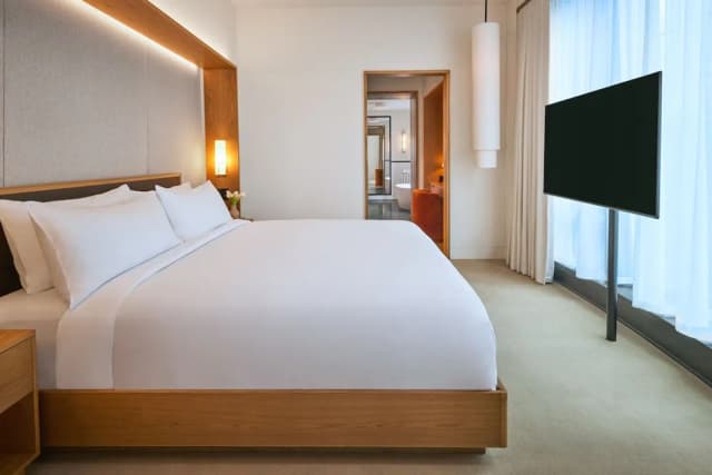Pendry Manhattan West-Suite, 1 King Bed, Mobility Accessible, Corner-1