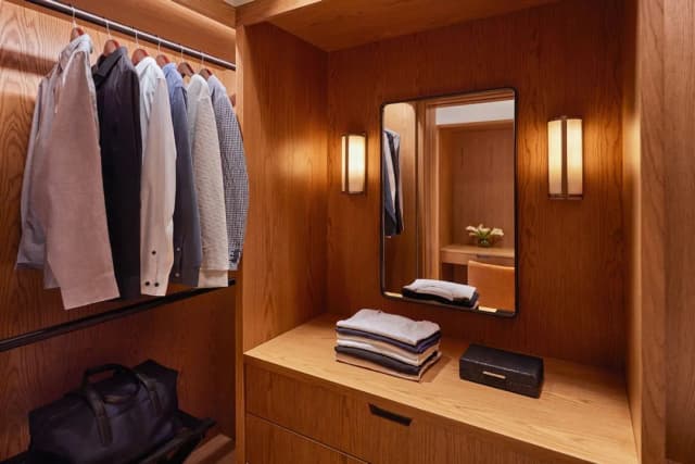 Pendry Manhattan West-Suite, 1 King Bed, Mobility Accessible, Corner-5