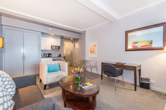 倫巴第大飯店-開放式客房, 1 張特大雙人床-13