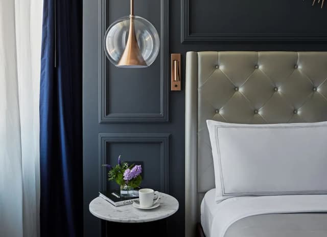 The LaSalle Chicago, Autograph Collection by Marriott-Deluxe Room, 2 Queen Beds (Hearing Accessible)-2