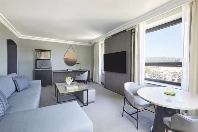 Beverly Wilshire, Beverly Hills, A Four Seasons Hotel-Suite, 1 Bedroom (Rodeo)-2