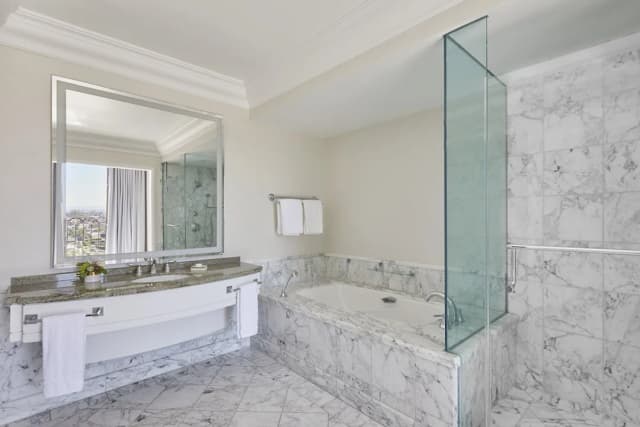 Beverly Wilshire, Beverly Hills, A Four Seasons Hotel-Studio Suite (Rodeo View)-6
