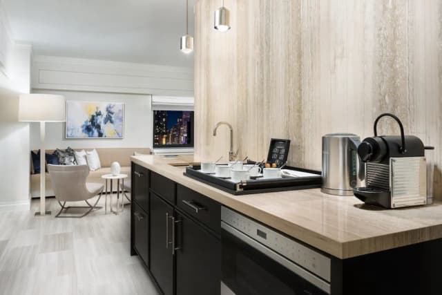 The Manhattan at Times Square Hotel-Presidential Suite, 1 King Bed (Manhattan Floor)-7