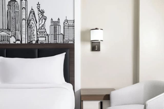 The Manhattan at Times Square Hotel-Premium Room, 1 King Bed-4