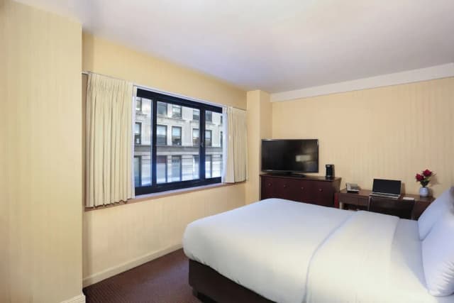 The Manhattan at Times Square Hotel-Standard Room, 1 Queen Bed-6