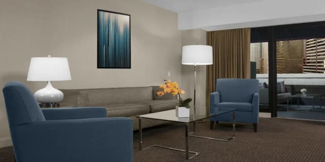 The Manhattan at Times Square Hotel-Suite, 1 King Bed, Balcony-2