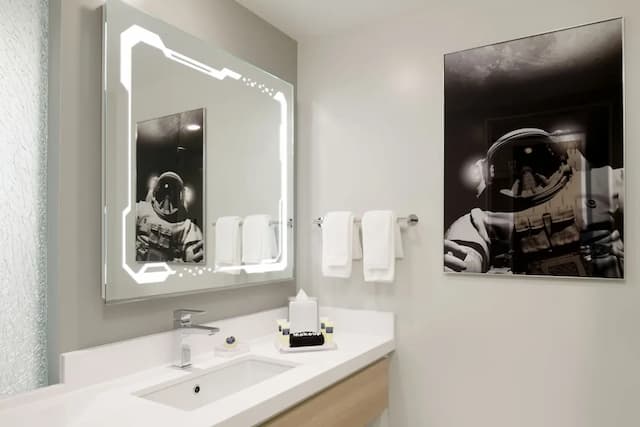 西雅圖 Astra 飯店, 萬豪 A Tribute Portfolio 飯店, South Lake Union-客房, 2 張加大雙人床-9