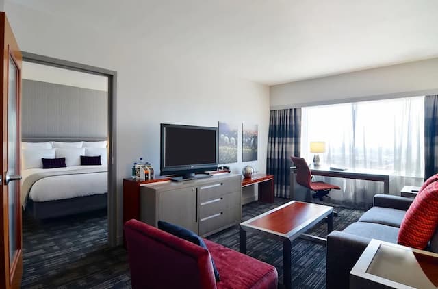 洛伊斯好萊塢飯店-套房, 1 張特大雙人床 (Director's Suite)-1