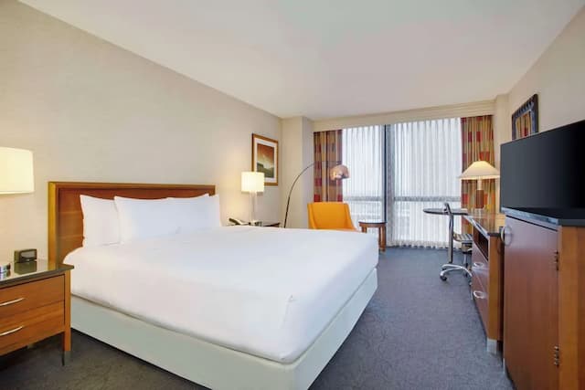 힐튼 시카고 오헤어 에어포트-룸, 킹사이즈침대 1개-3