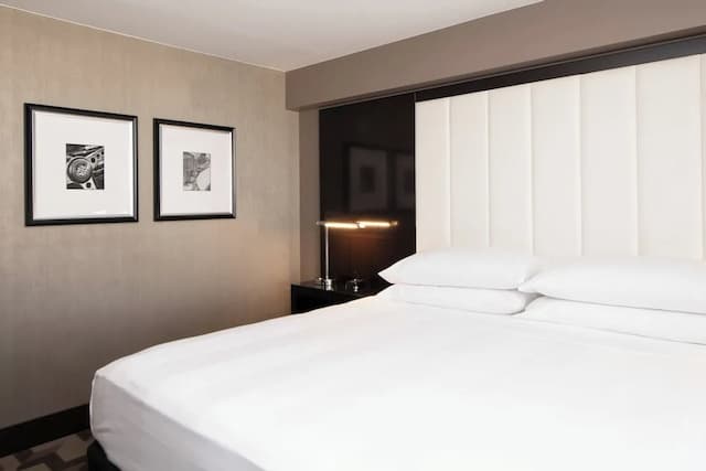 Beverly Hills Marriott-客房, 1 张特大床 (Pure)-3