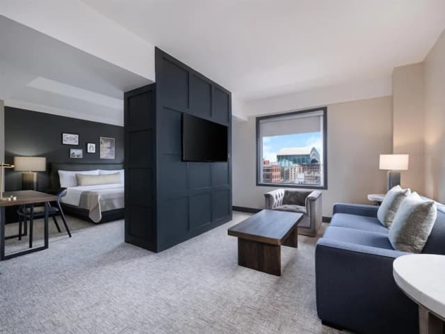 더 샘 휴스턴, 큐리오 컬렉션 바이 힐튼-스위트, 장애인 지원, 금연 (Hearing Impaired)-4