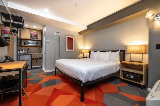 인피니티 호텔 샌프란시스코, 태피스트리 컬렉션 바이 힐튼-룸, 킹사이즈침대 1개-1