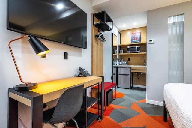 인피니티 호텔 샌프란시스코, 태피스트리 컬렉션 바이 힐튼-룸, 킹사이즈침대 1개-3