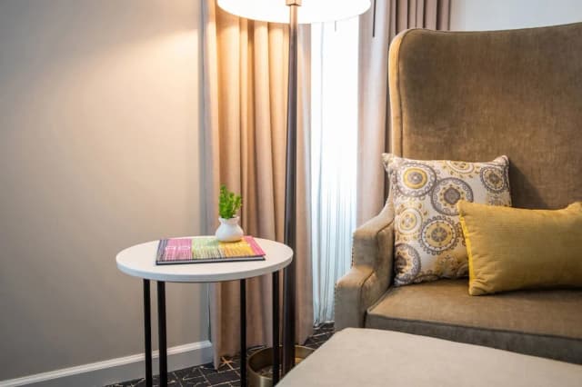 休斯頓木槿 Tribute Portfolio 飯店-客房, 1 張特大雙人床-2