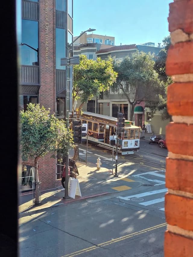 아고넛 호텔-룸, 킹사이즈침대 1개, 이동 약자 지원, 시내 전망 (Roll-In Shower)-6