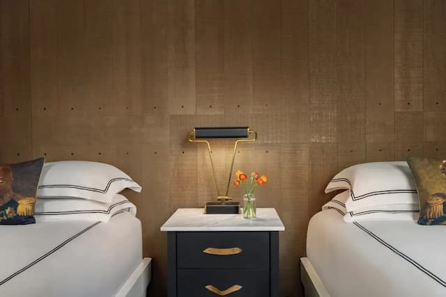 Kimpton Palladian Hotel by IHG-客房, 2 张大床, 无障碍浴缸 (Mobility)-1