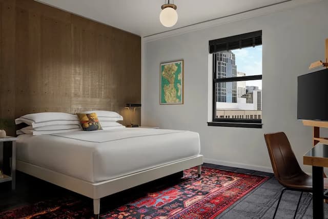 Kimpton Palladian Hotel by IHG-客房, 1 张特大床-3