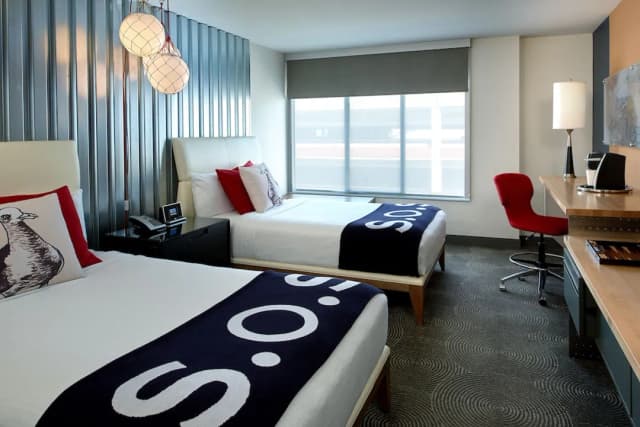 舊金山西風飯店-客房, 2 張標準雙人床, 無障礙淋浴設施 (Mobility Accessible)-2