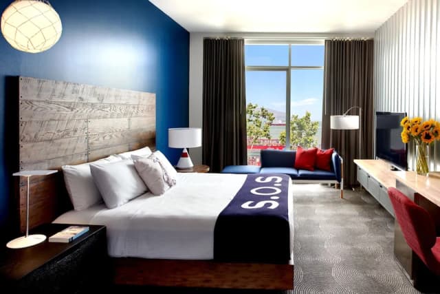 Hotel Zephyr San Francisco-Premium Room, 1 King Bed, Balcony (Waterfront)-1