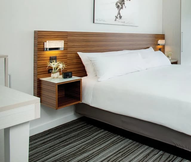 グランド ナニロア ホテル ヒロ - ダブルツリー バイ ヒルトン-ルーム キングベッド 1 台 ラナイ オーシャンフロント (Mobility & Hearing, Bathtub)-3